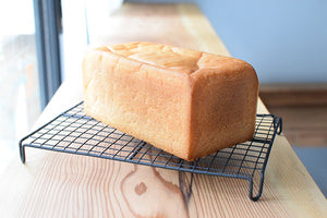 グルテンフリーの米粉100％1斤パンを切らずに販売する理由